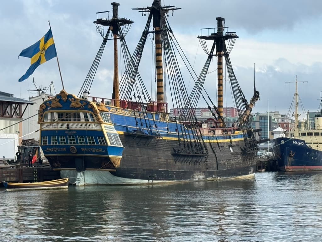 Segelfartyget Ostindiefararen Götheborg i Göteborgs hamn